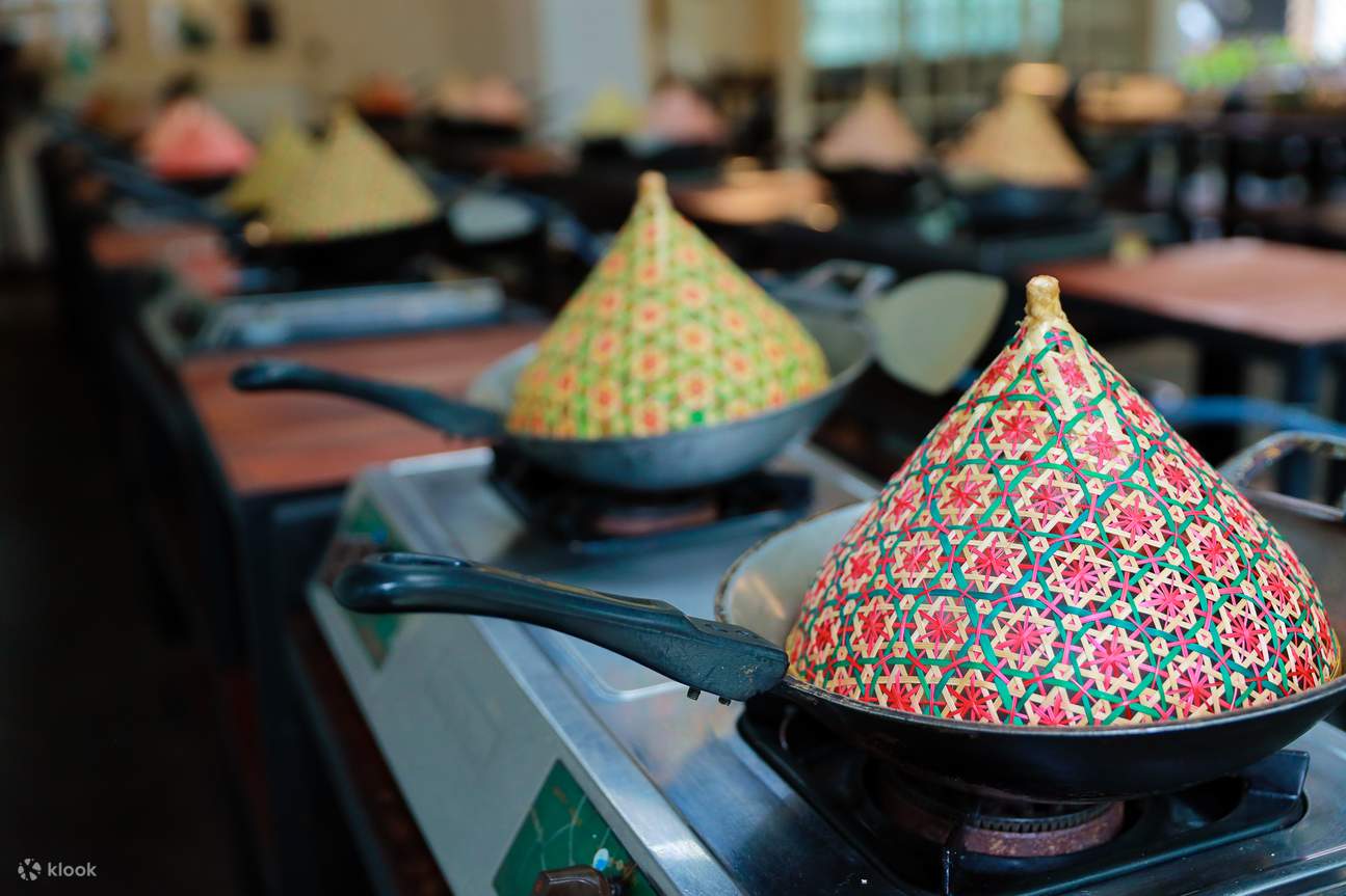 House of Taste | Kelas Memasak Praktik Masakan Thailand & Tur Pasar